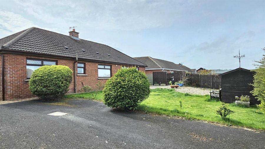 29 Brooklands Park