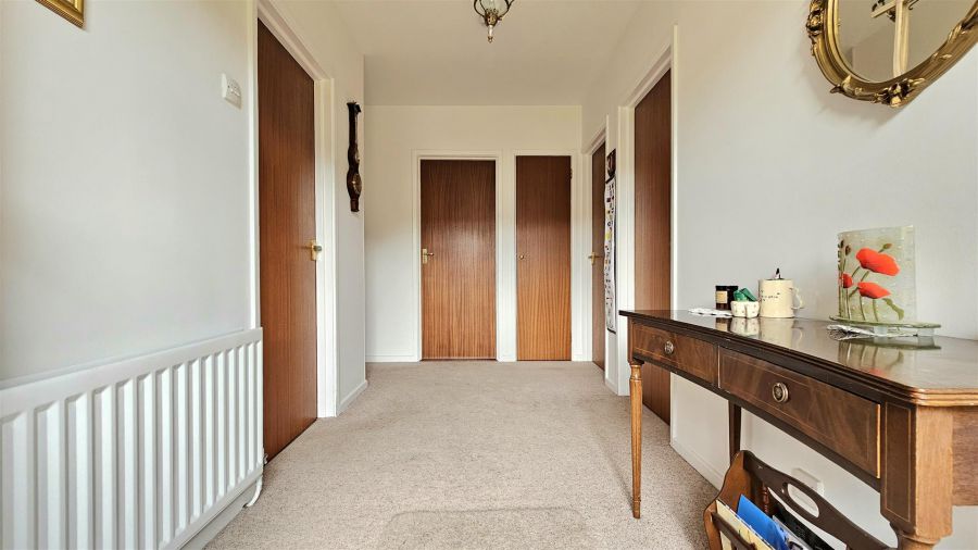29 Brooklands Park