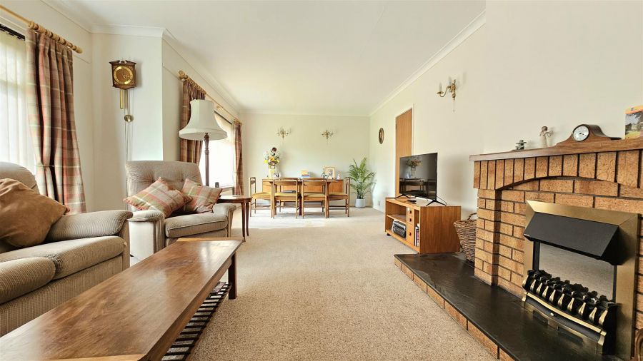 29 Brooklands Park