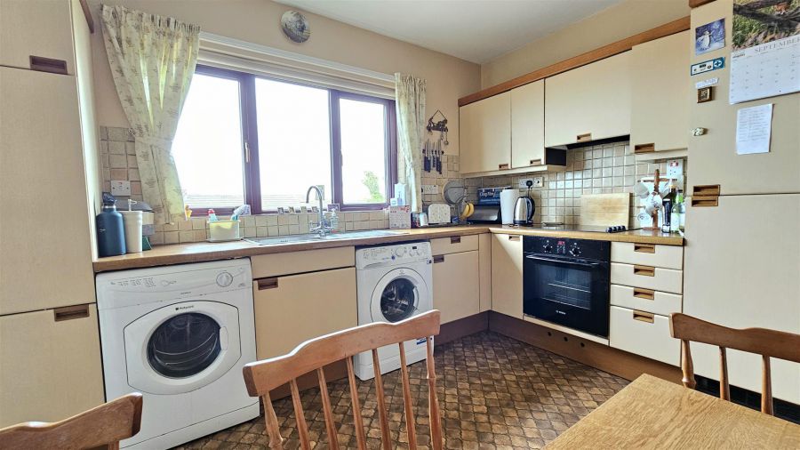 29 Brooklands Park