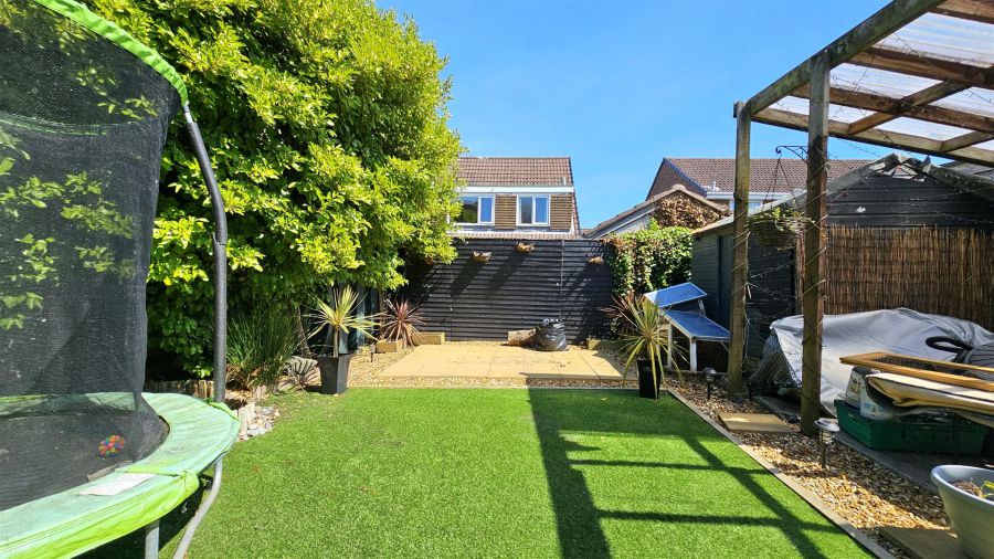 77 Victoria Road