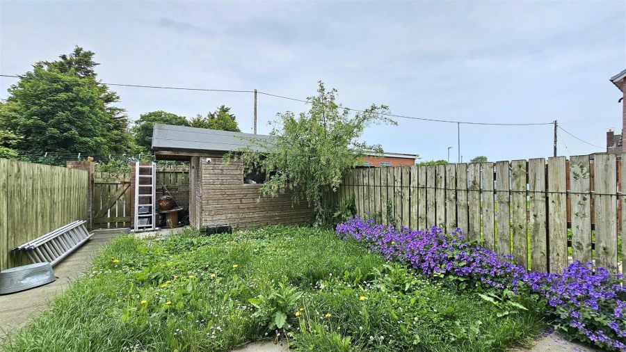 60 Loughview Village