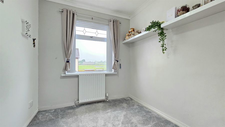6 Bessfield Close