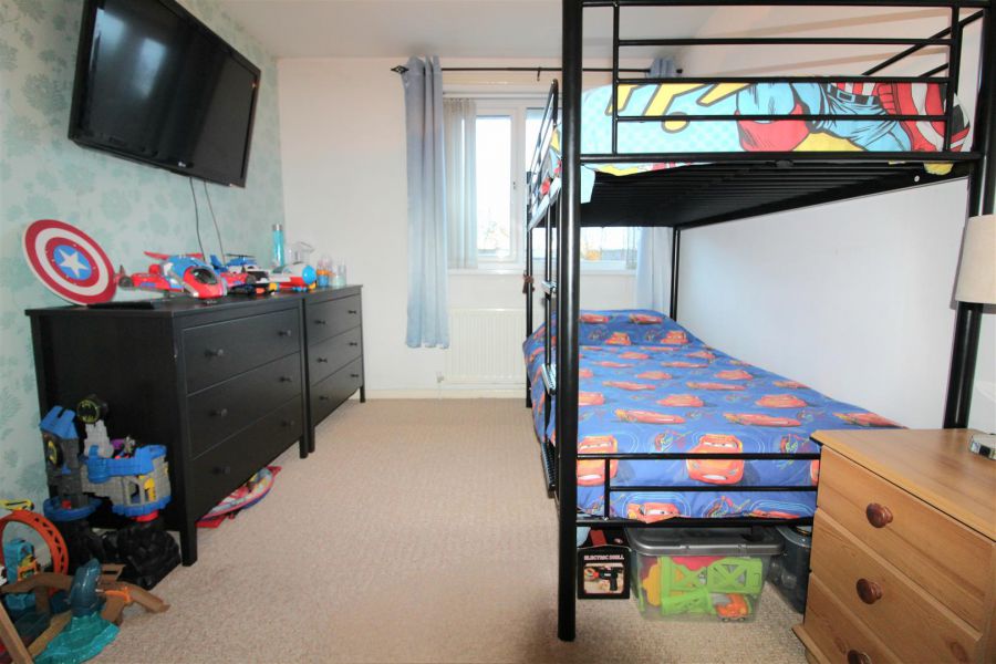 26 Whinfield Walk
