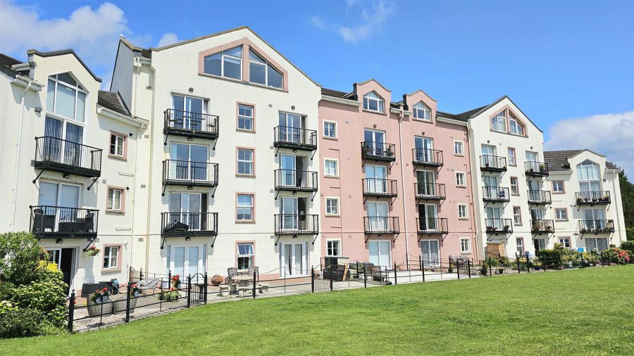27 Castlerocklands