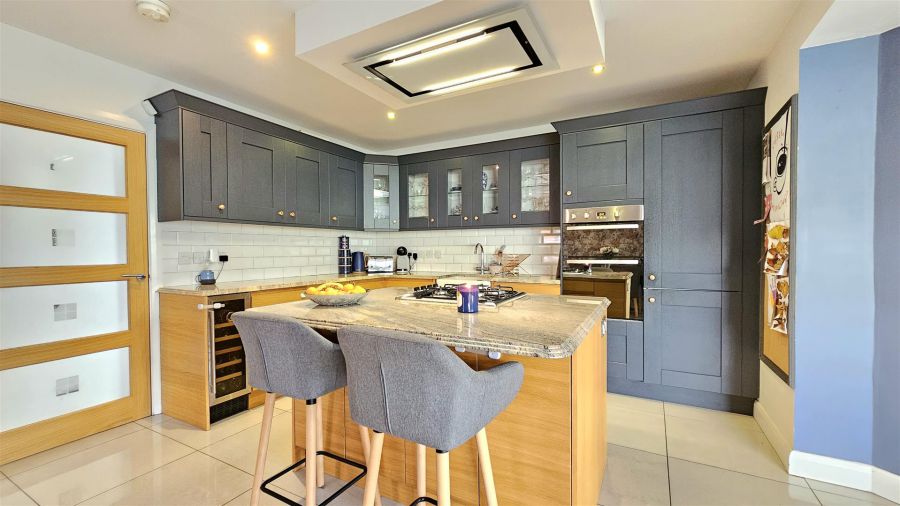 33 Highgrove Crescent