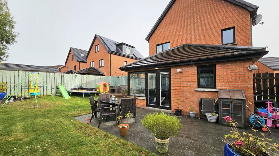 33 Highgrove Crescent