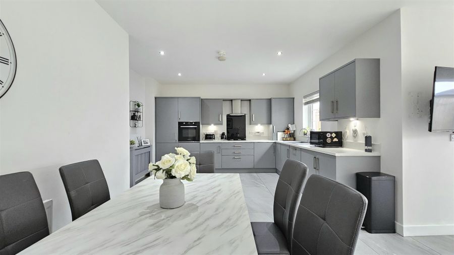 22 Bashford Park Hill