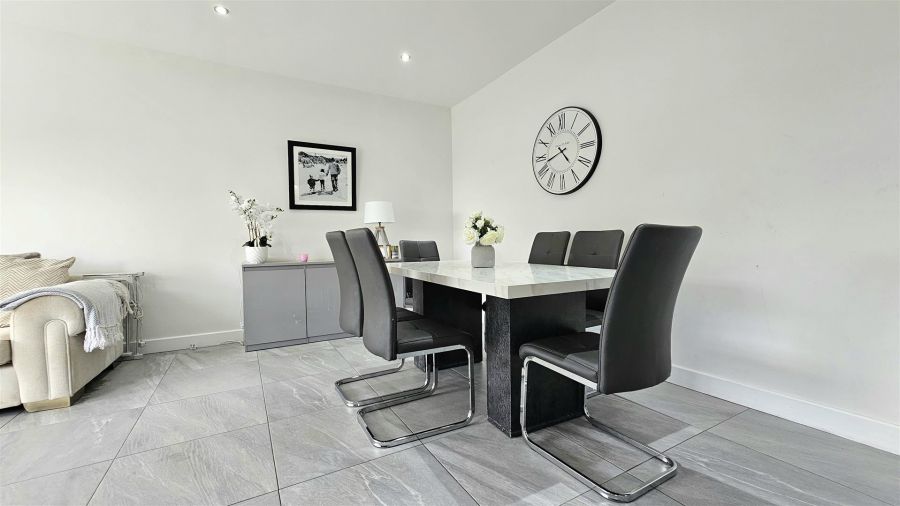 22 Bashford Park Hill
