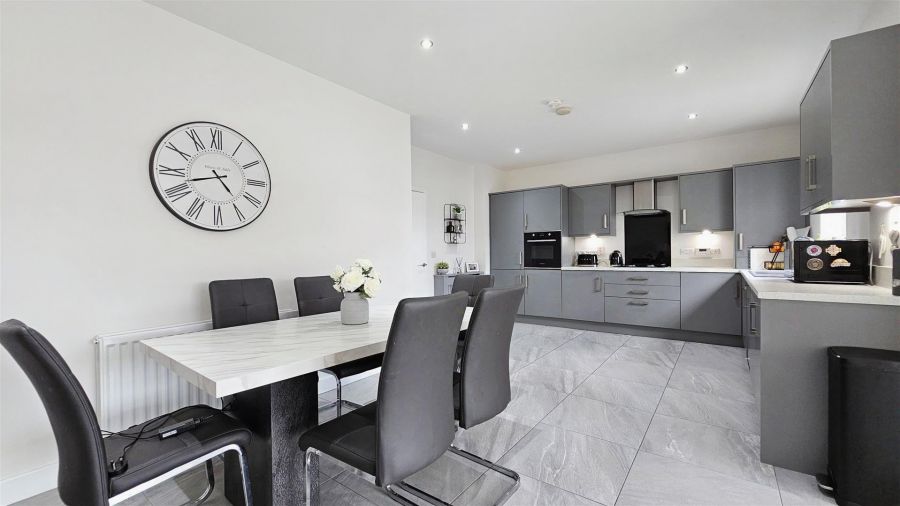 22 Bashford Park Hill