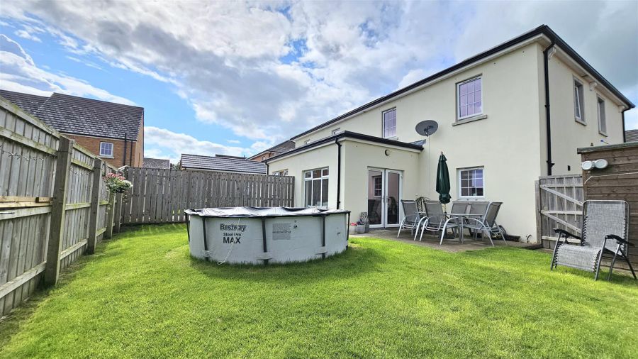 22 Bashford Park Hill
