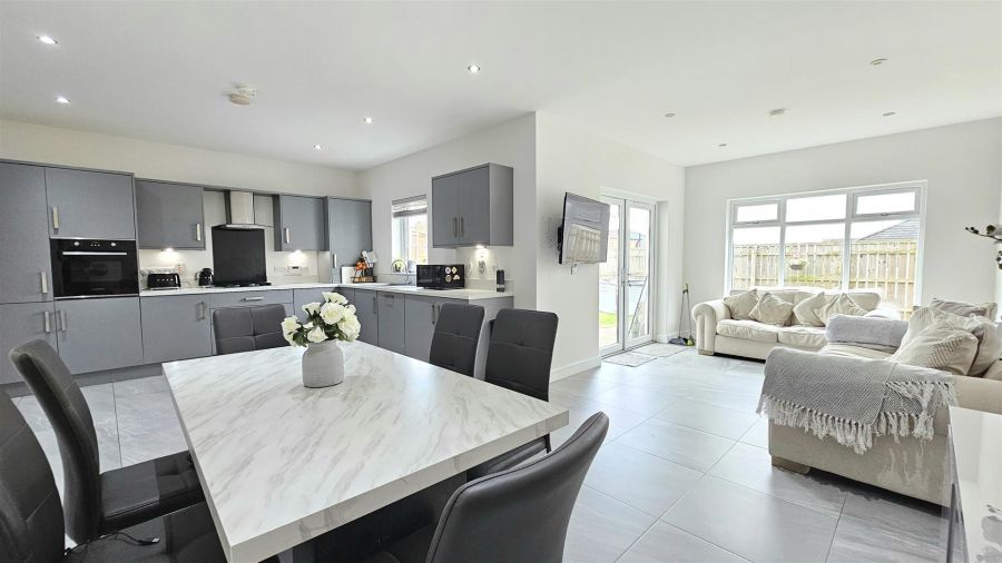 22 Bashford Park Hill