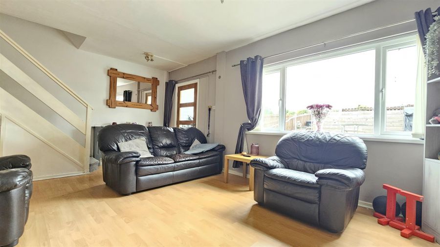 38 Oakwood Road