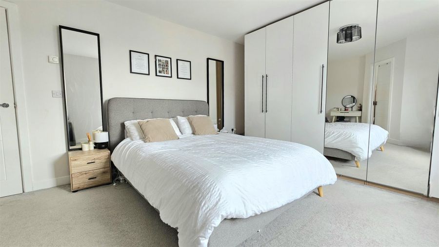 25 Bashford Park Hill