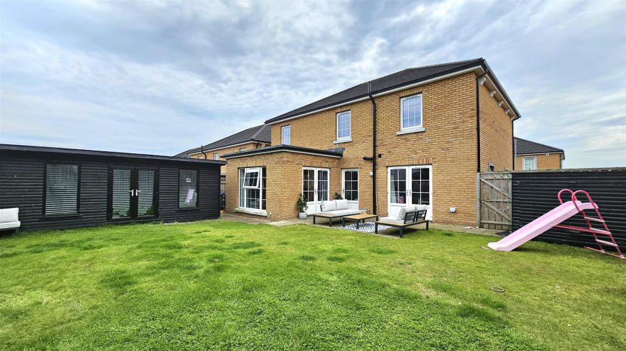 25 Bashford Park Hill
