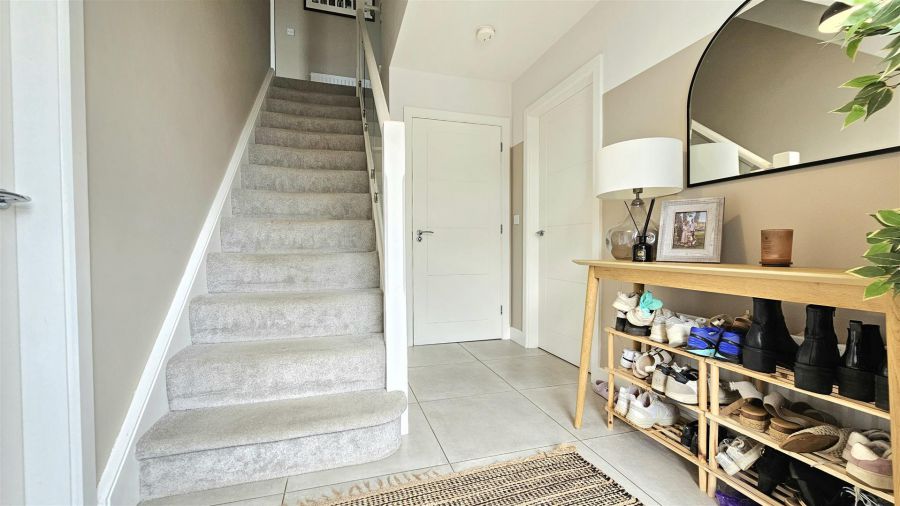 25 Bashford Park Hill