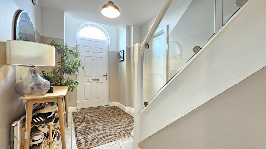 25 Bashford Park Hill