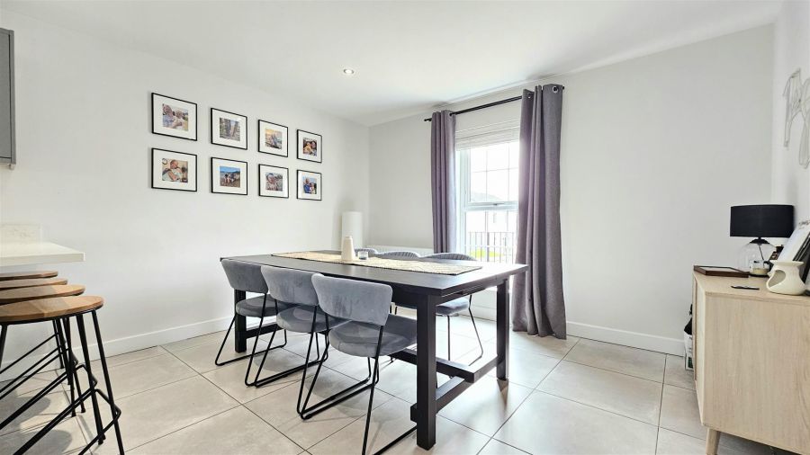 25 Bashford Park Hill