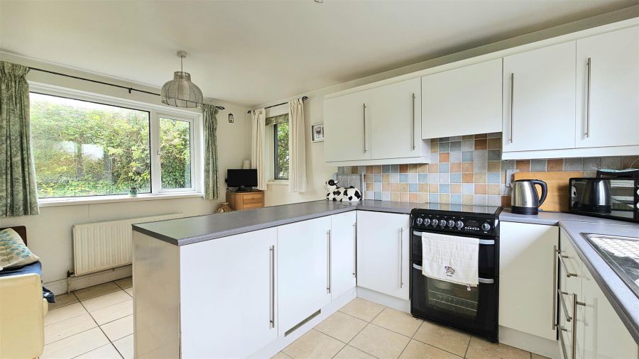 3 Whinfield Lane