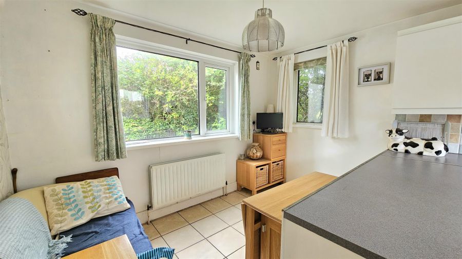 3 Whinfield Lane