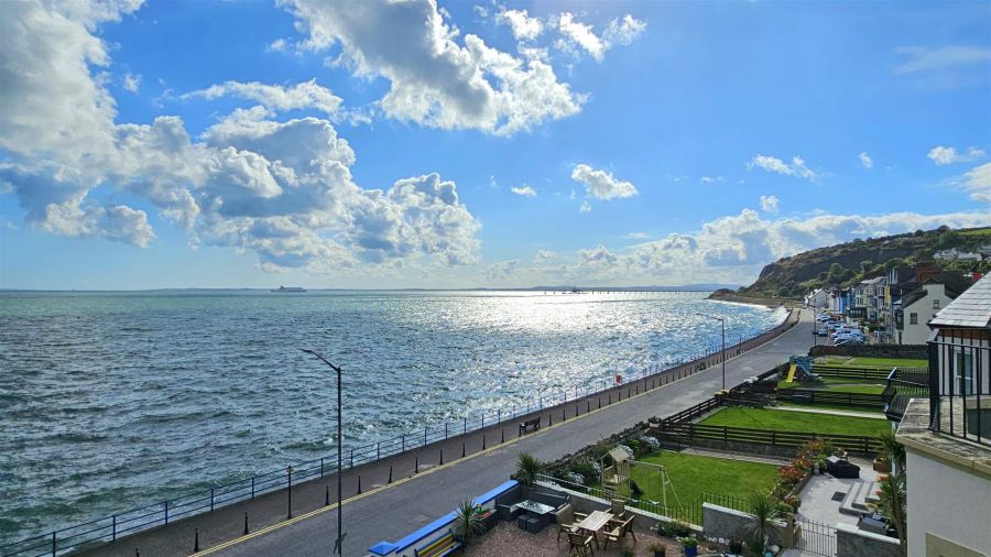Apt 6 Oceanview 31 Marine Parade Apt 6 Oceanview 31 Marine Parade