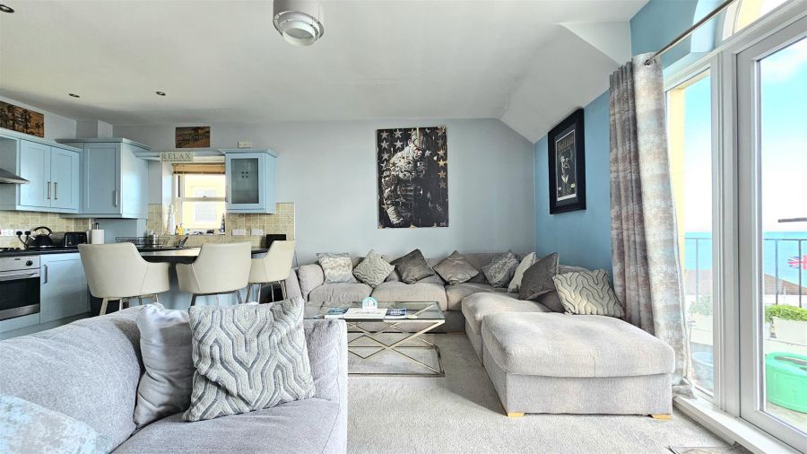 Apt 6 Oceanview 31 Marine Parade