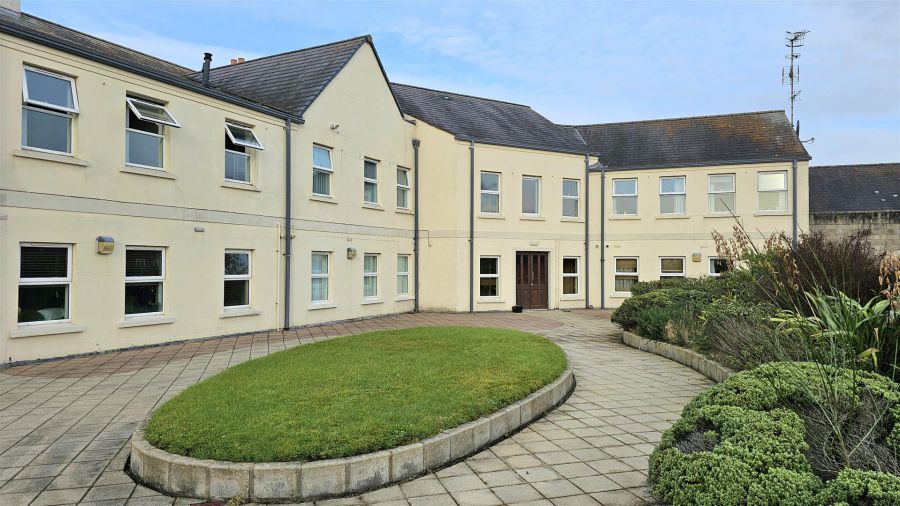 6 Lancasterian Court