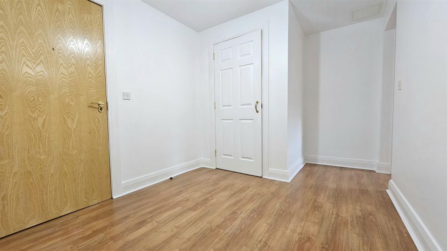 6 Lancasterian Court
