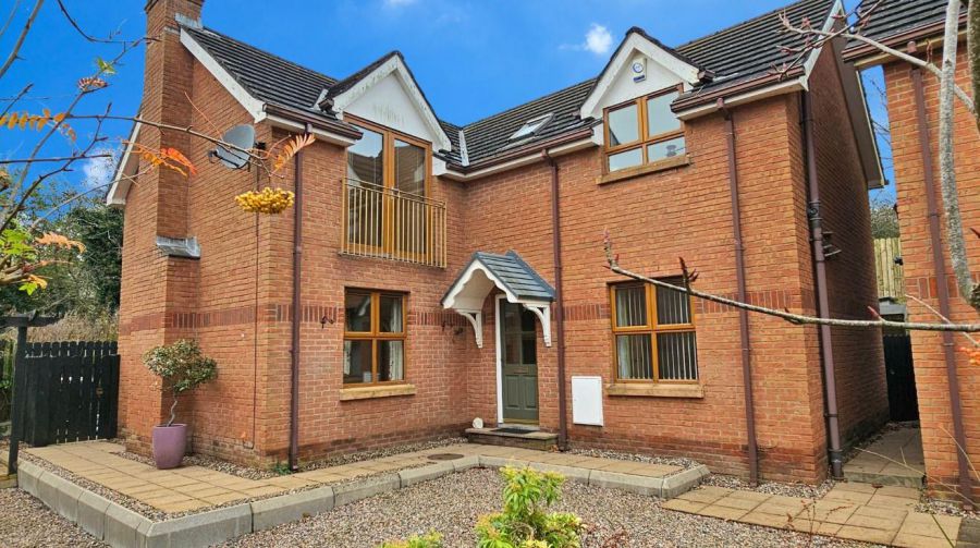 16 Meadowbank,Carrickfergus, BT38 8GZ