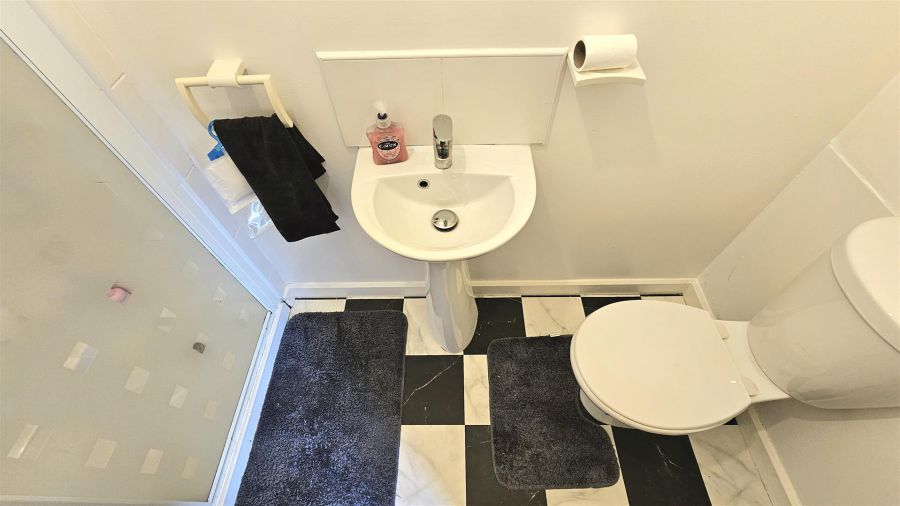 Apt 3, The Old School House Lancasterian Street