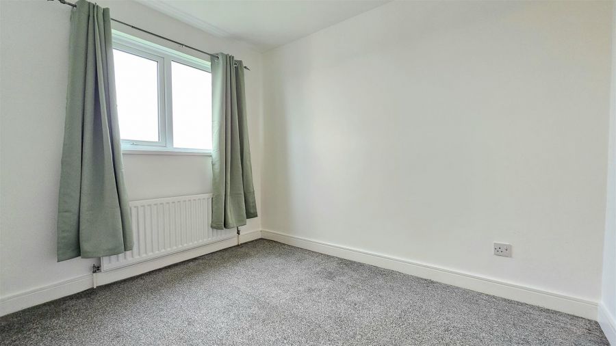 2I Knocksallagh Green