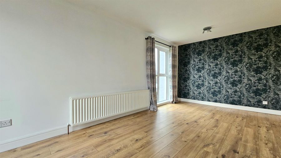 2I Knocksallagh Green