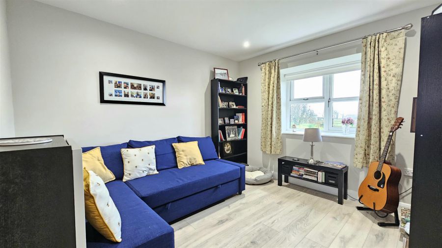 'Robin Cottage' 196 Middle Road