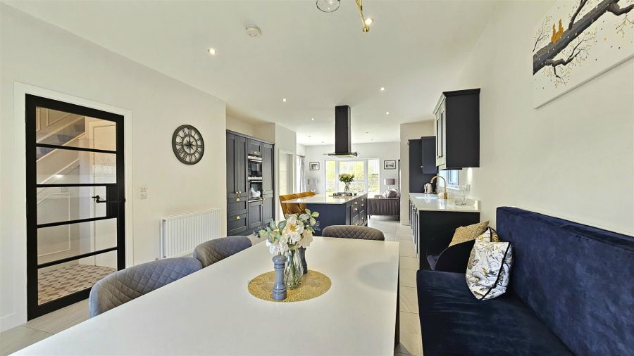 12 Bashford Park Hill