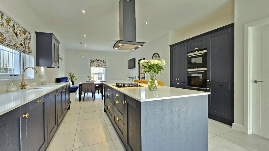 12 Bashford Park Hill