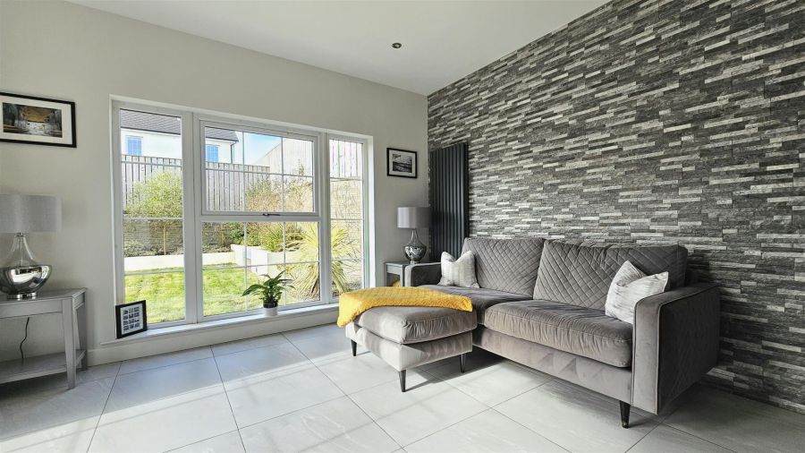 12 Bashford Park Hill