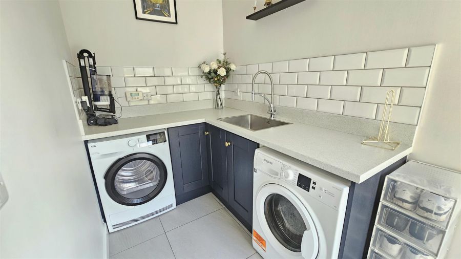 12 Bashford Park Hill