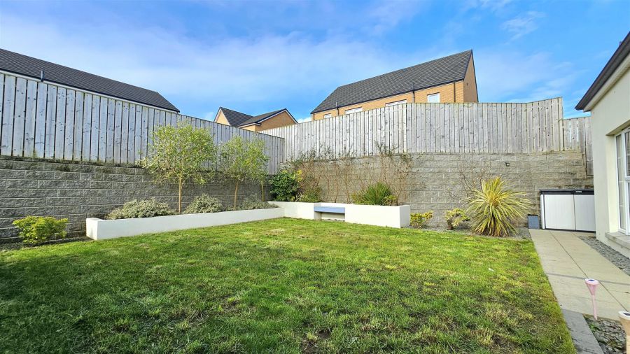 12 Bashford Park Hill