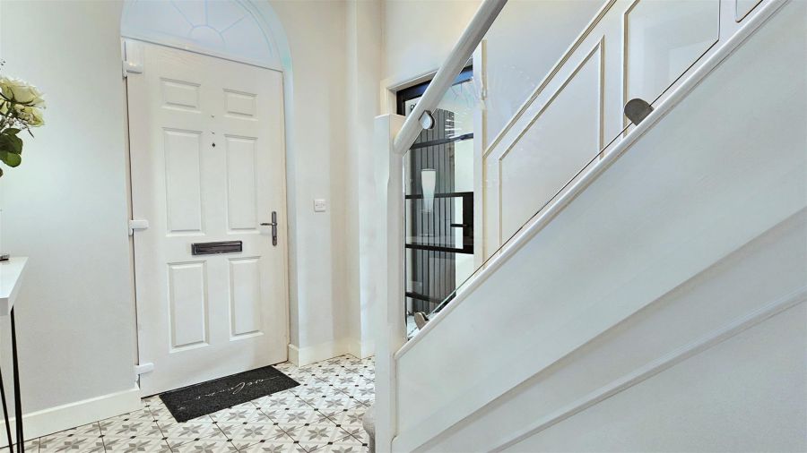 12 Bashford Park Hill