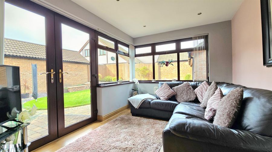 2 Sandringham Park