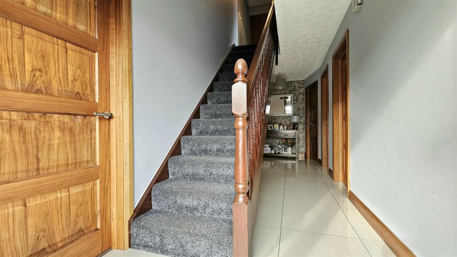 2 Sandringham Park