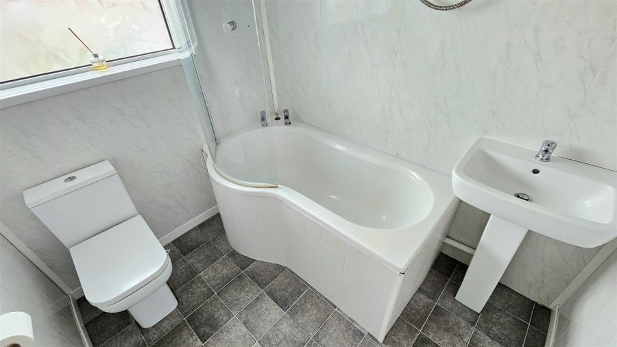 10 Castleburn Avenue