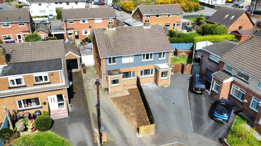 10 Castleburn Avenue