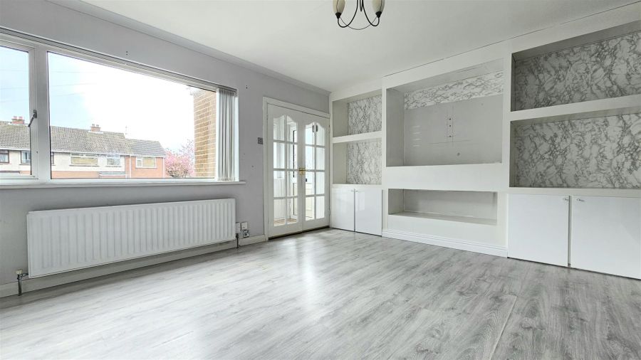 10 Castleburn Avenue