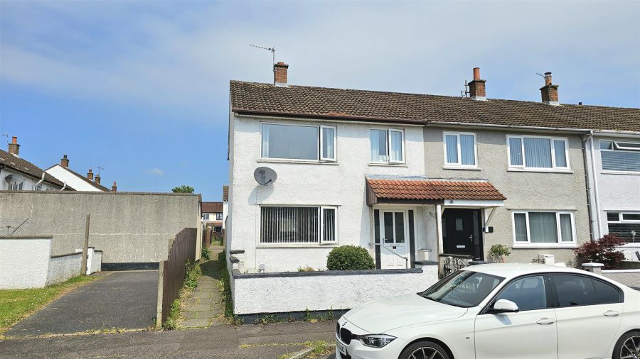 11 Blackthorn Park
