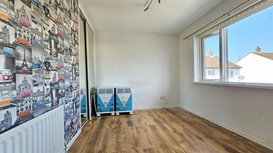 11 Blackthorn Park
