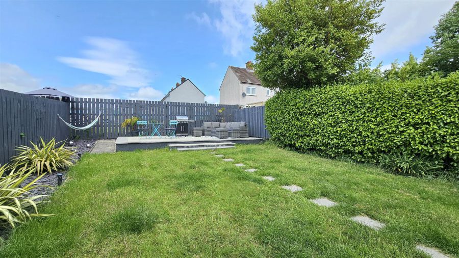 7 Sandes Court