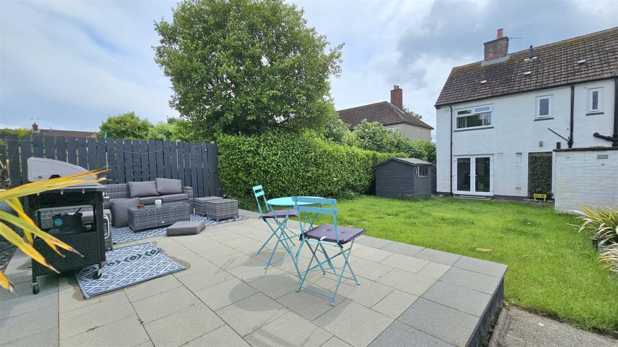 7 Sandes Court
