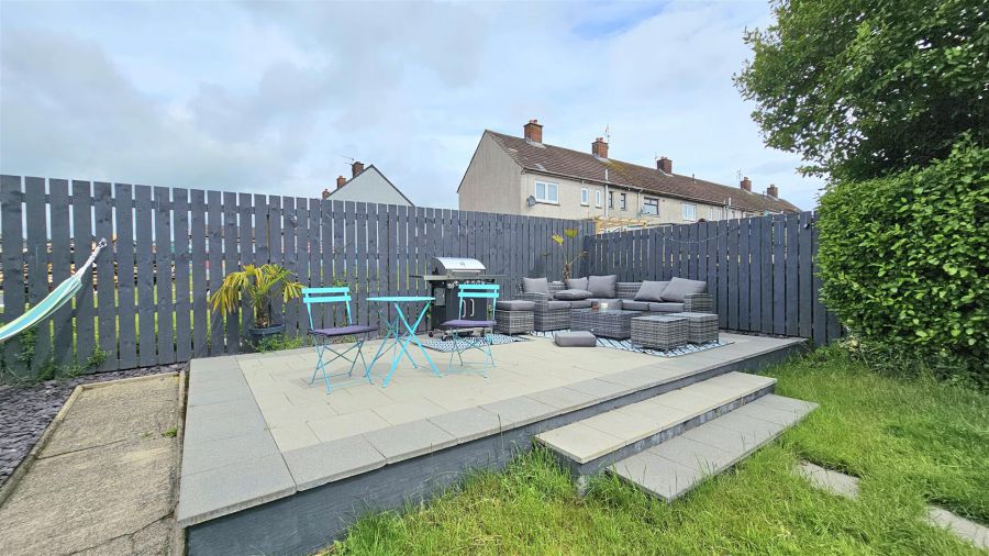 7 Sandes Court