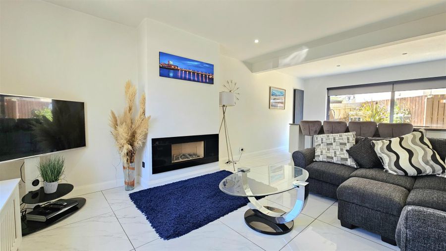 10 Maritime Drive